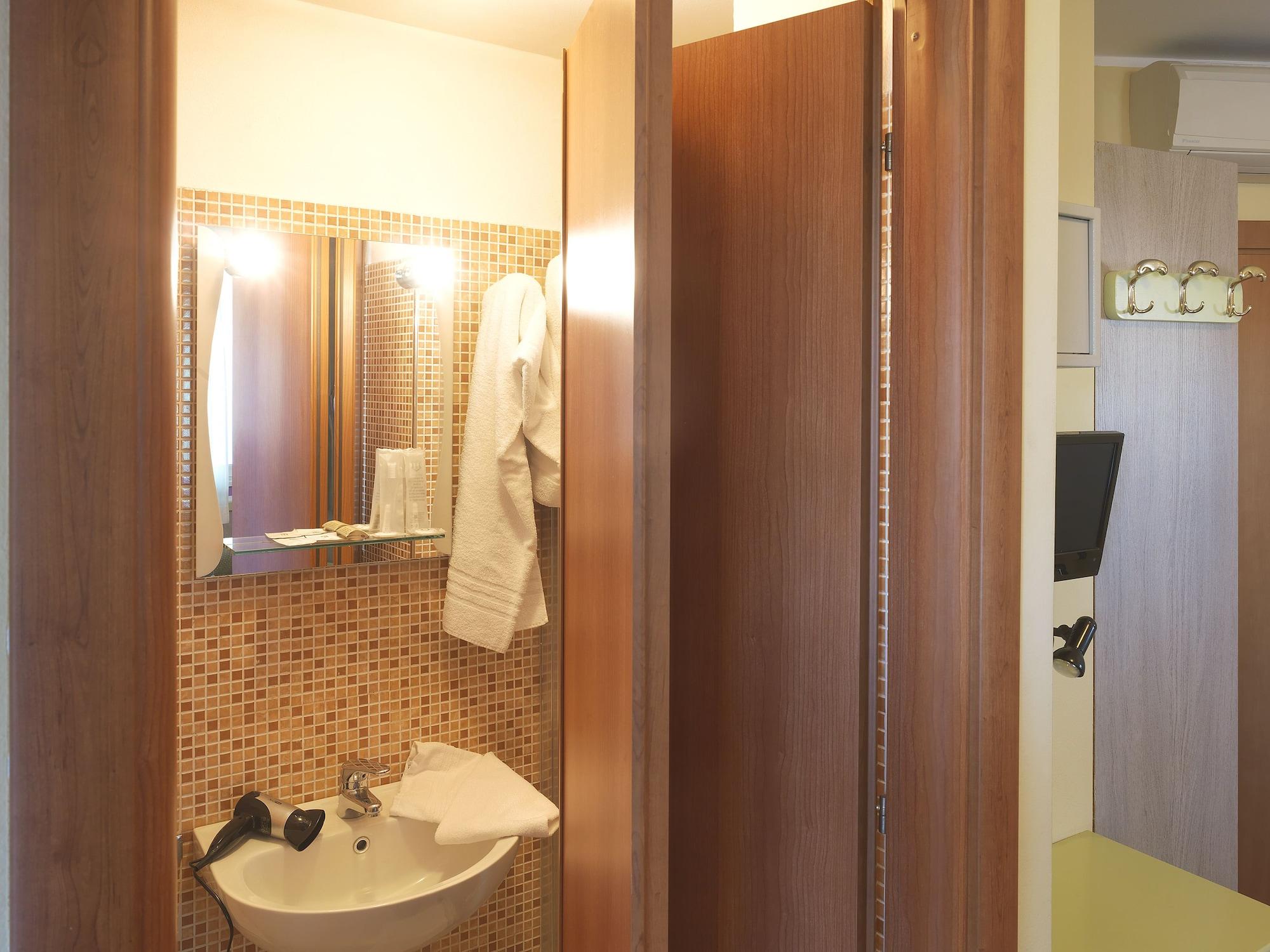Hotel Arco Romana Mediolan Zewnętrze zdjęcie