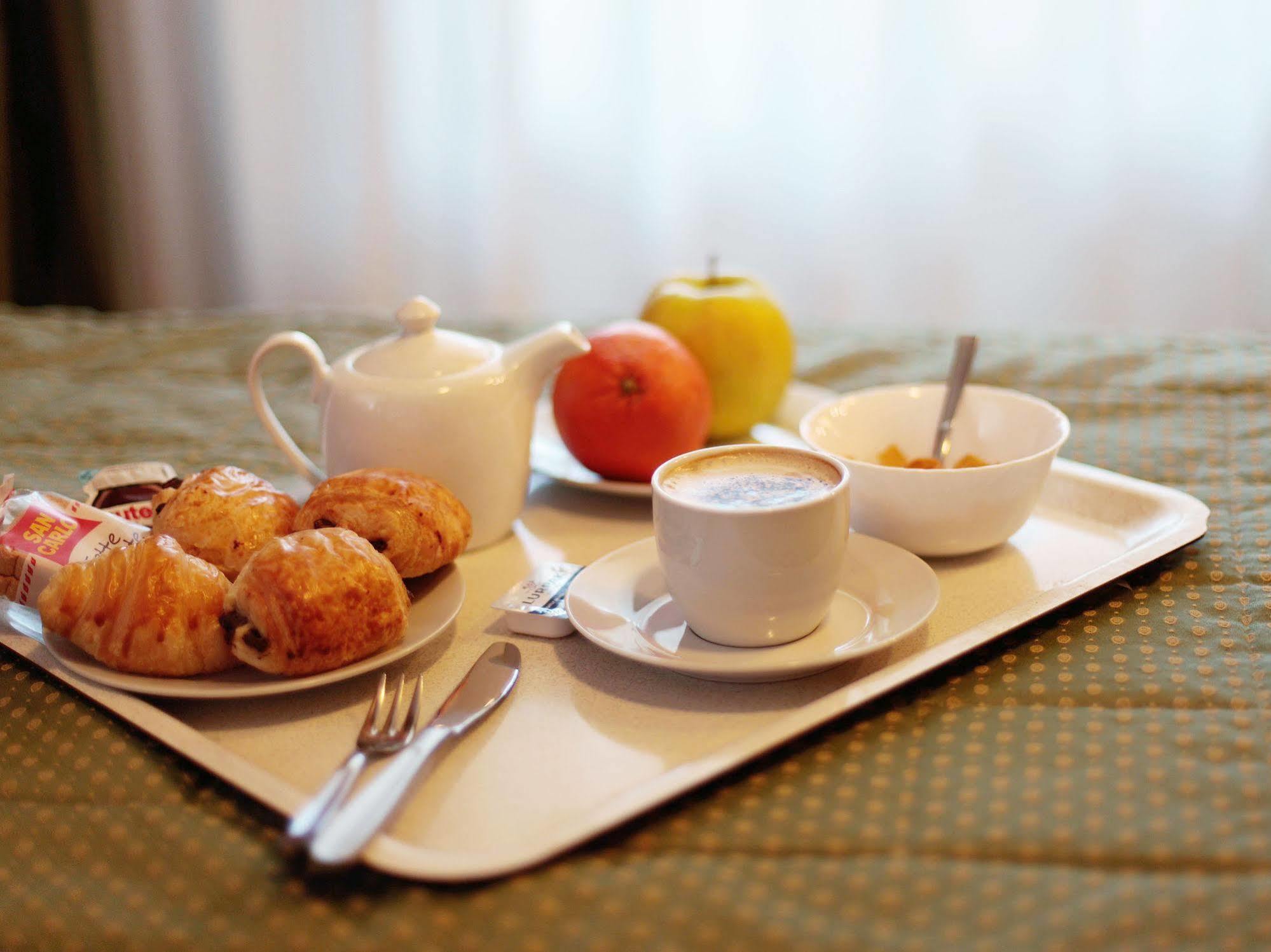 Hotel Arco Romana Mediolan Zewnętrze zdjęcie